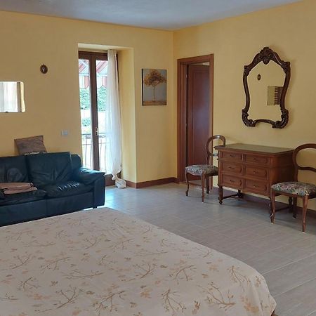Eli'S House Apartment Bolzano Novarese ภายนอก รูปภาพ